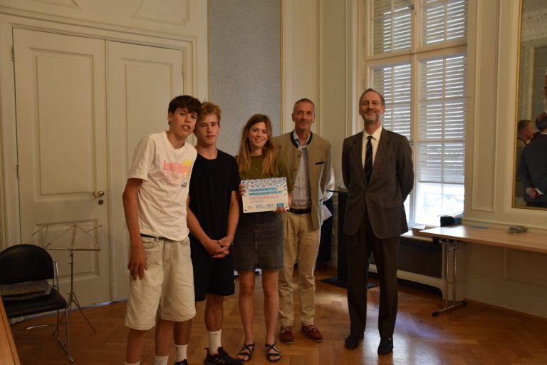 DELF_Plakette_3